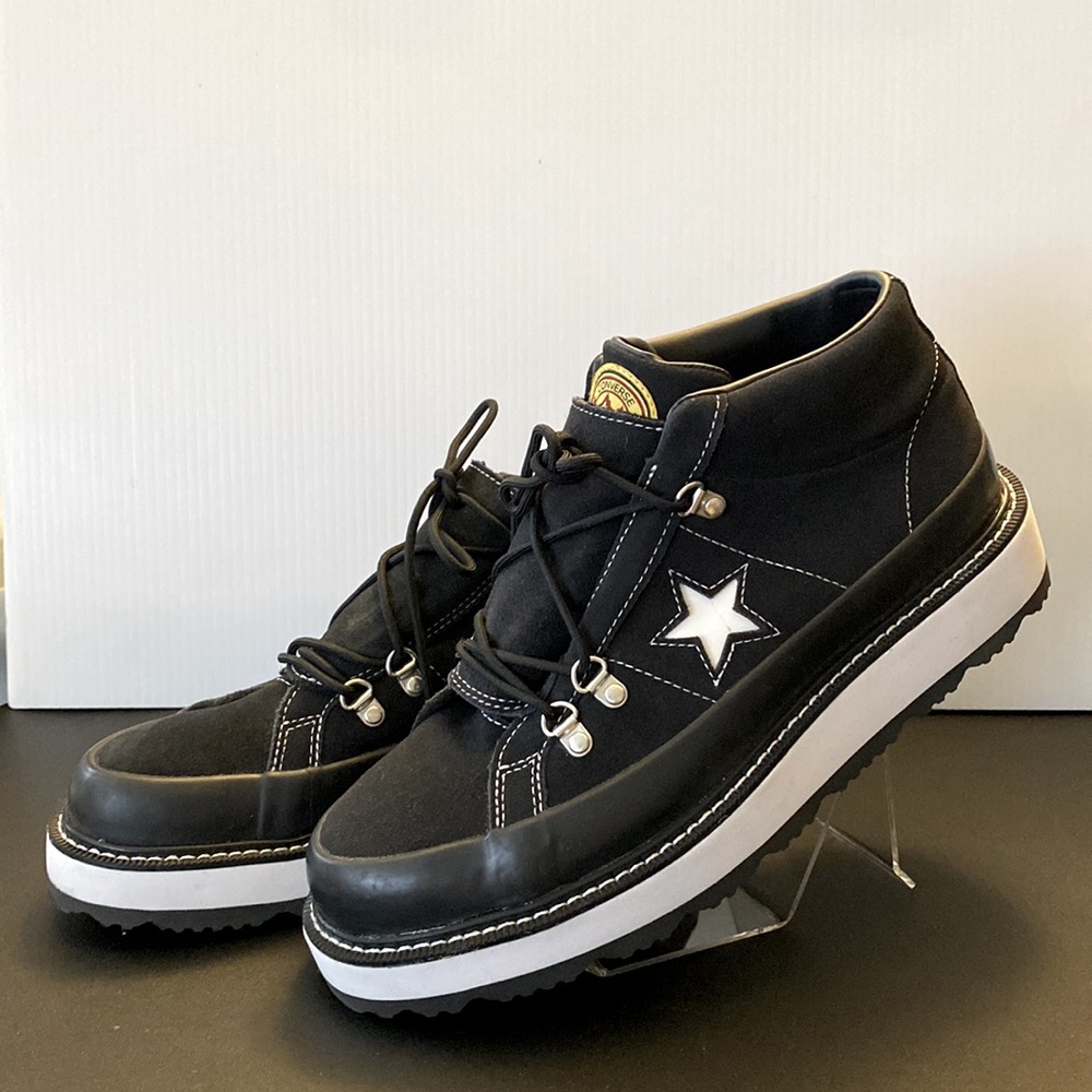 Converse Mountain Club- One Star- Mid Hiking Boots
